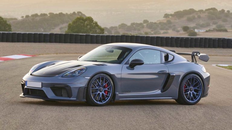 The Porsche 718 Cayman GT4 RS